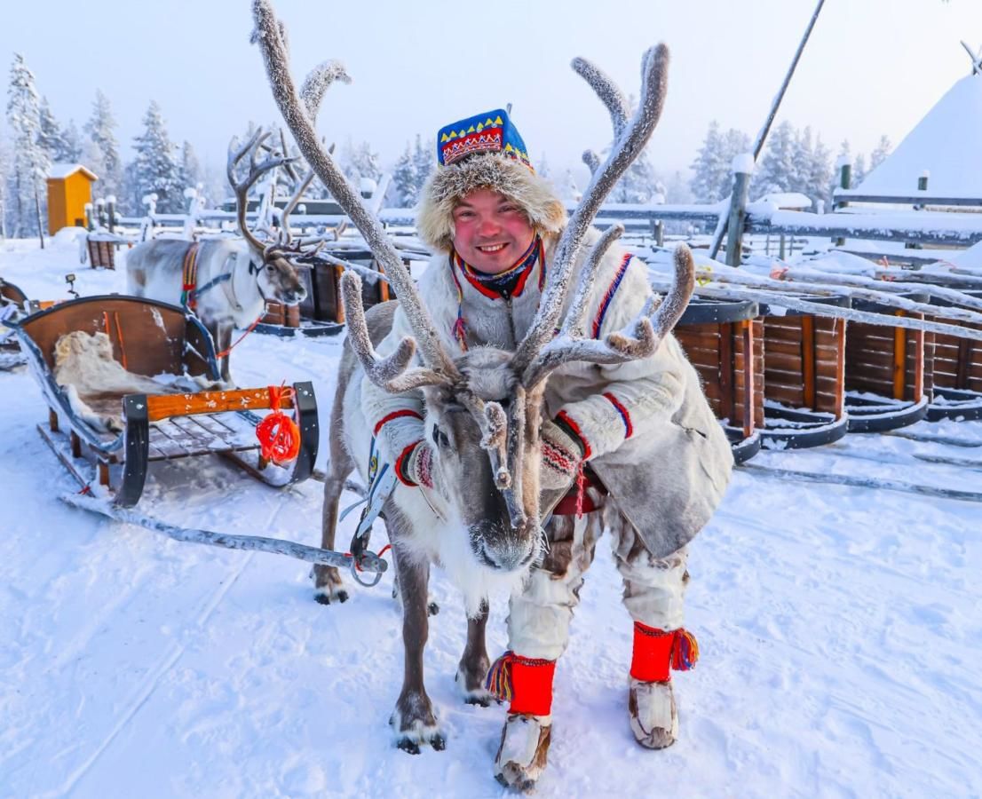 Отель Kakslauttanen Arctic Resort - Igloos and Chalets Саариселькя-16