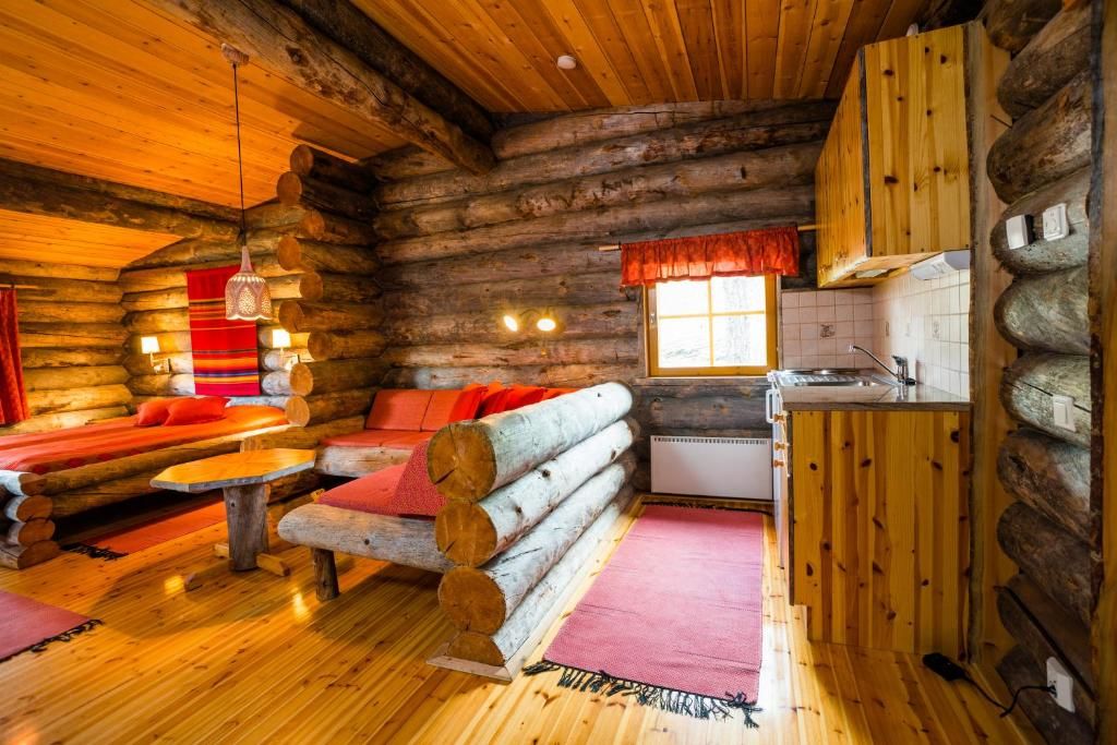 Отель Kakslauttanen Arctic Resort - Igloos and Chalets Саариселькя-58